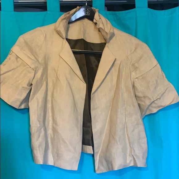 Jackets & Blazers - Short sleeved linen blazer